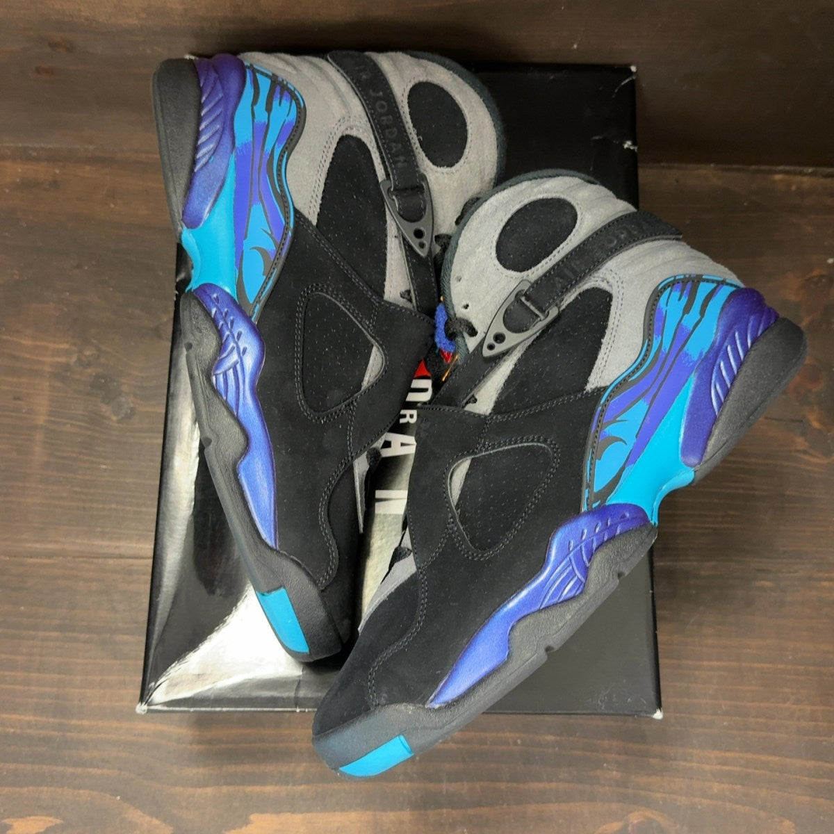 Jordan 8 Retro Aqua (2025) - Image 2