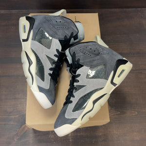 Jordan 6 Retro Tech Chrome (Women's) Size 8.5W (Pre-Owned) - Image 2