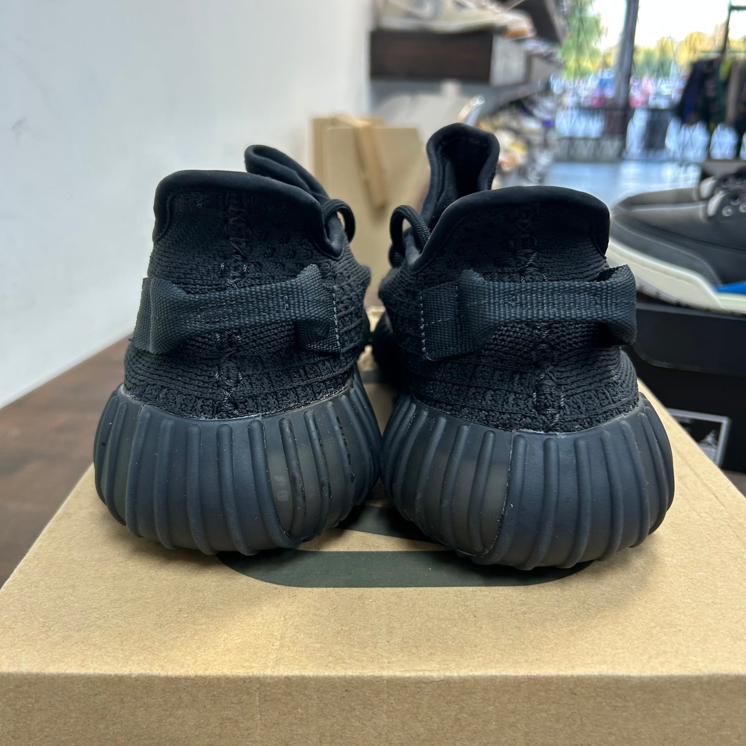 Onyx Yeezy 350 (USED)