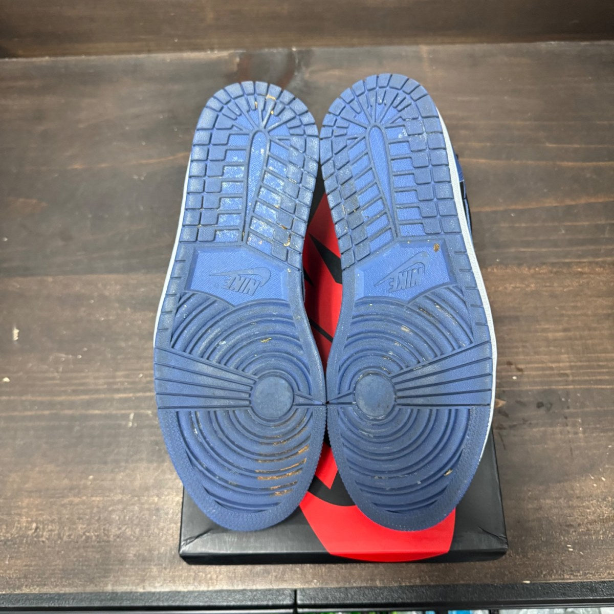 Jordan 1 Retro Low OG Mystic Navy (Women's) Size 9.5W (Pre-Owned) - box