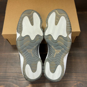 Jordan 11 Retro Low IE Craft Black White Size 9 (Pre-Owned) - aux