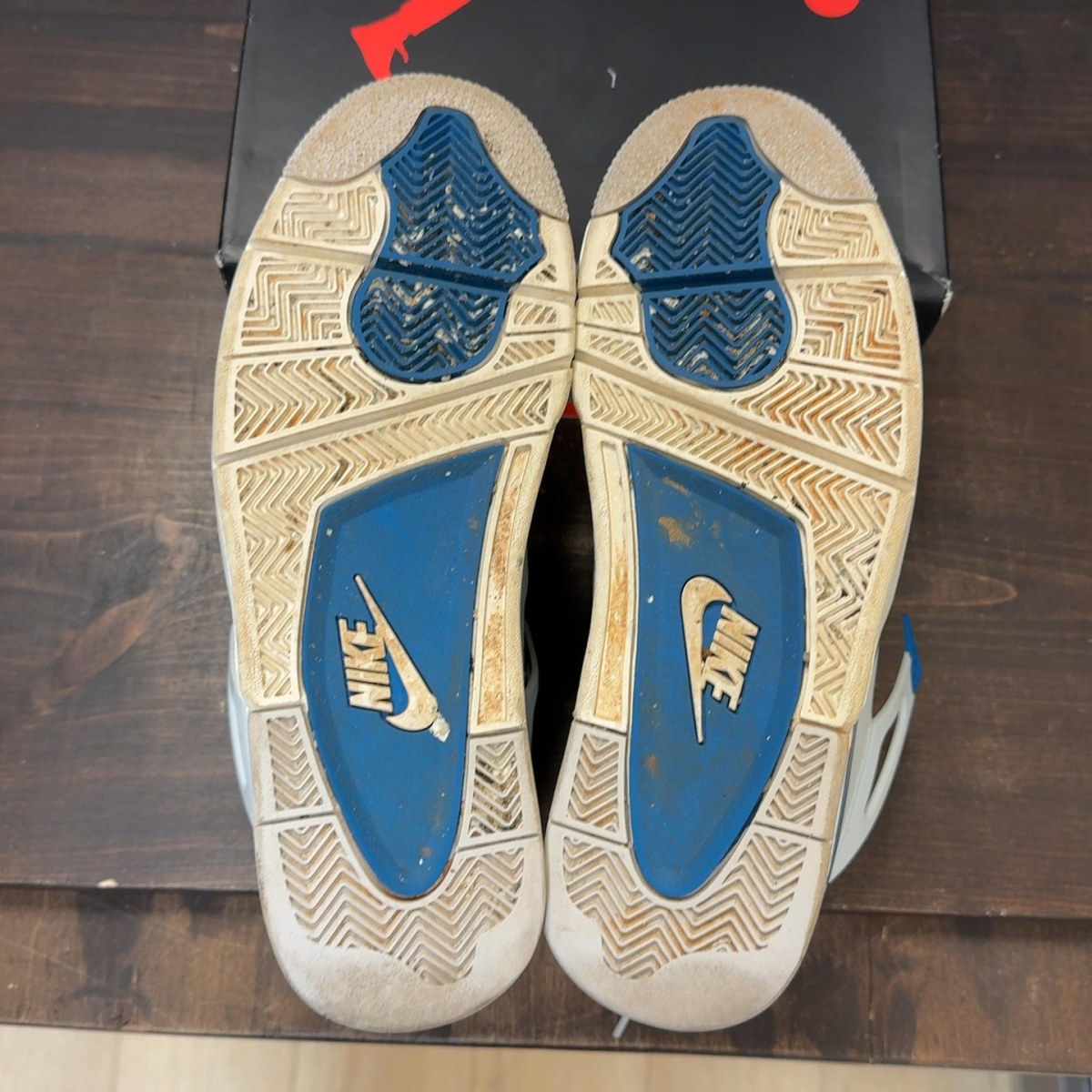 Jordan 4 Retro Military Blue (2024) - Image 9