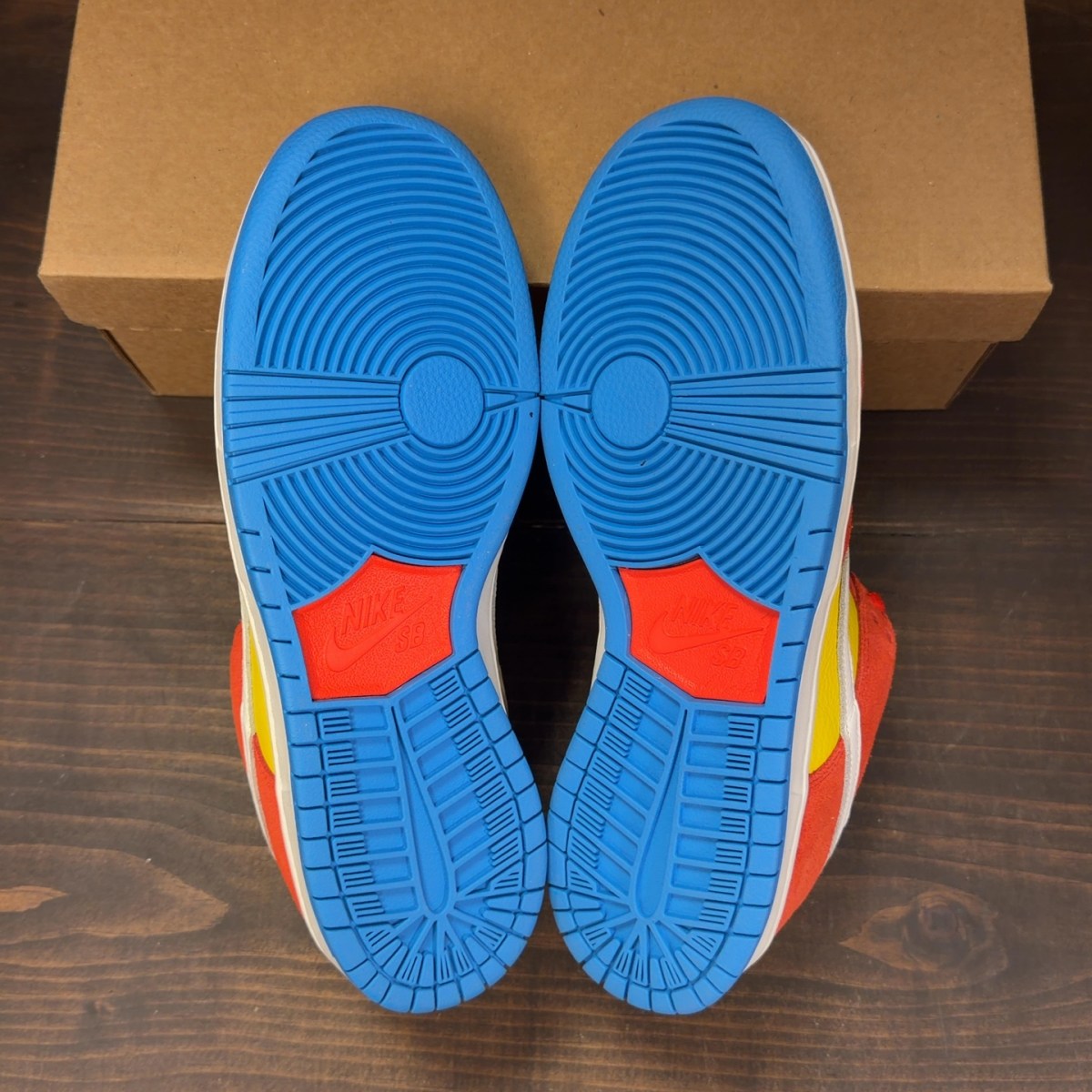 Nike SB Dunk Low Pro Bart Simpson Size 9.5 - Image 7