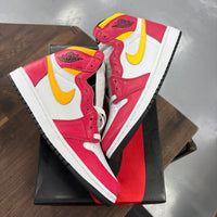 Fusion Red Jordan 1 High (USED)