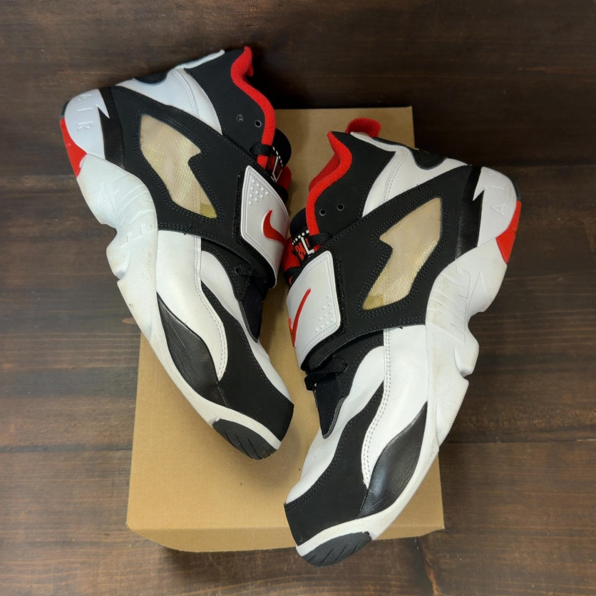 Nike Air Diamond Turf 49ers (2025) Size 13 (Pre-Owned) - Image 2
