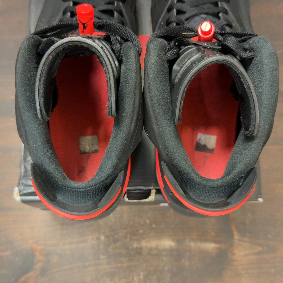 Jordan 6 Retro Infrared Black (2014) Size 10 (Pre-Owned) - aux