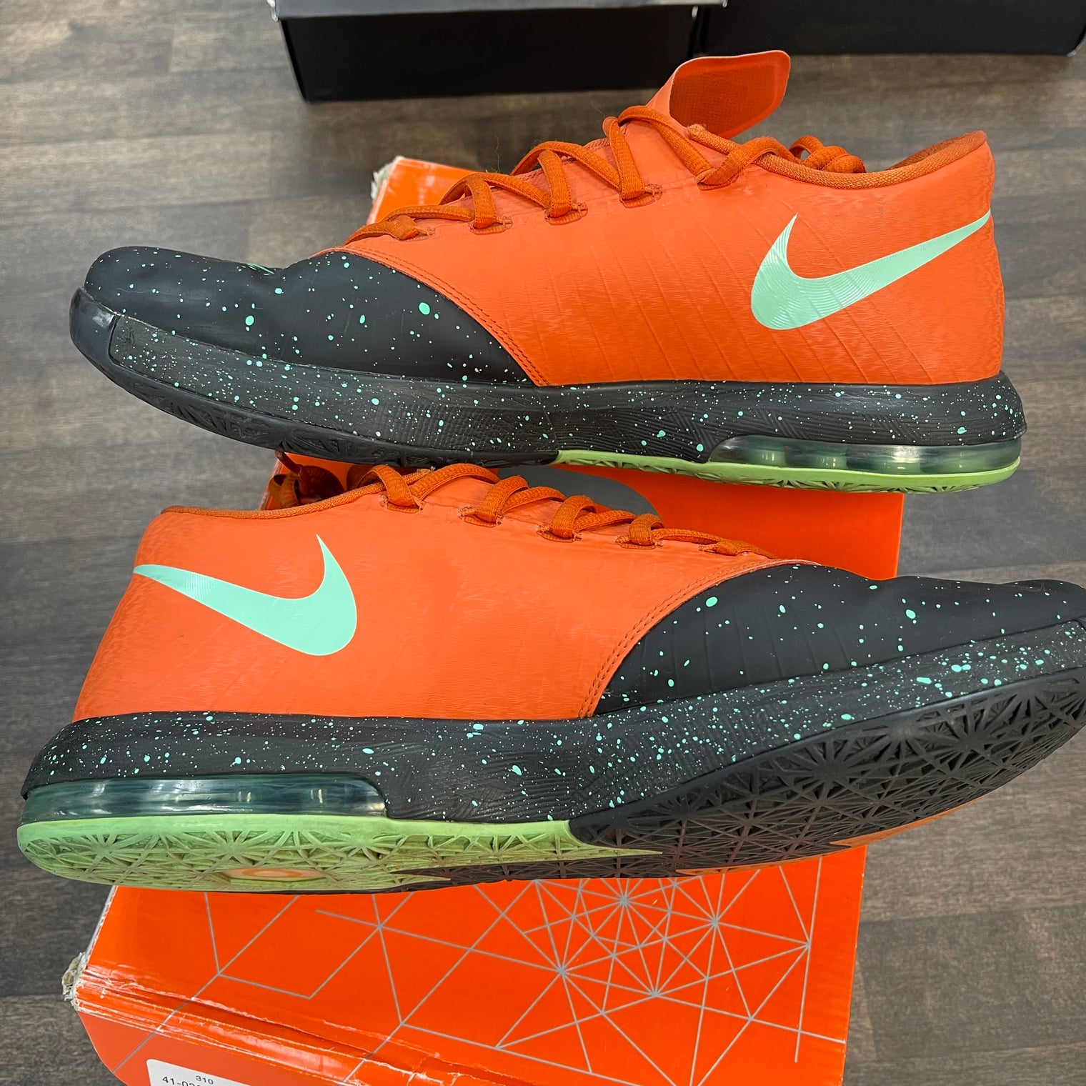 Texas Nike KD 6 (USED)