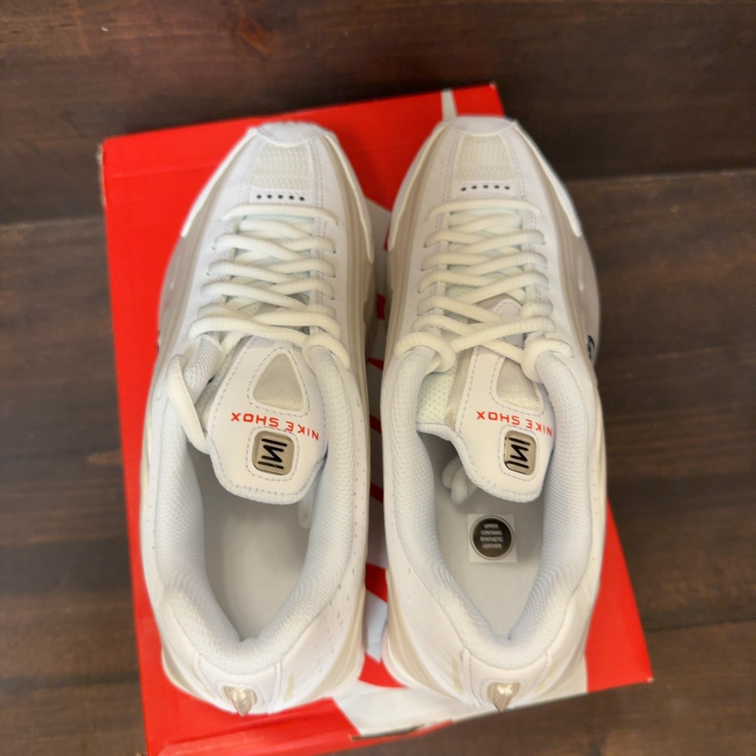 Nike Shox R4 White Phantom Picante Red (GS) - Image 5