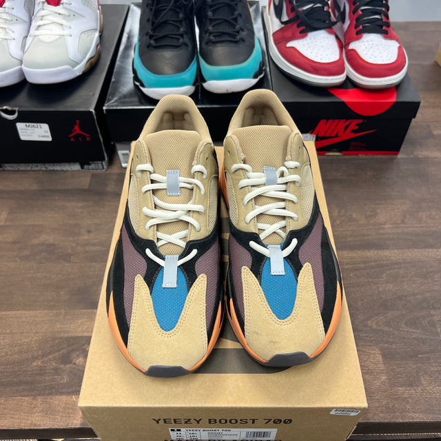 Enflame Yeezy 700 (USED)