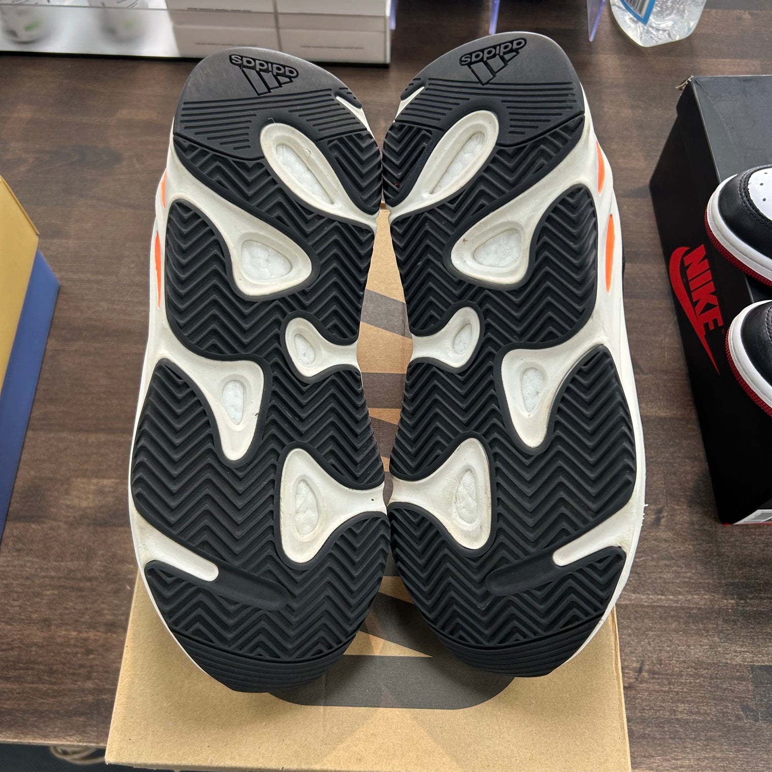 Waverunner Yeezy 700 (USED)
