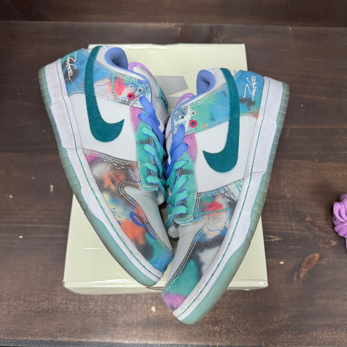 Nike SB Dunk Low Futura Laboratories Bleached Aqua - Image 2