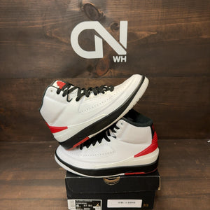 Jordan 2 Retro OG Chicago (2022) (GS) - Image 1
