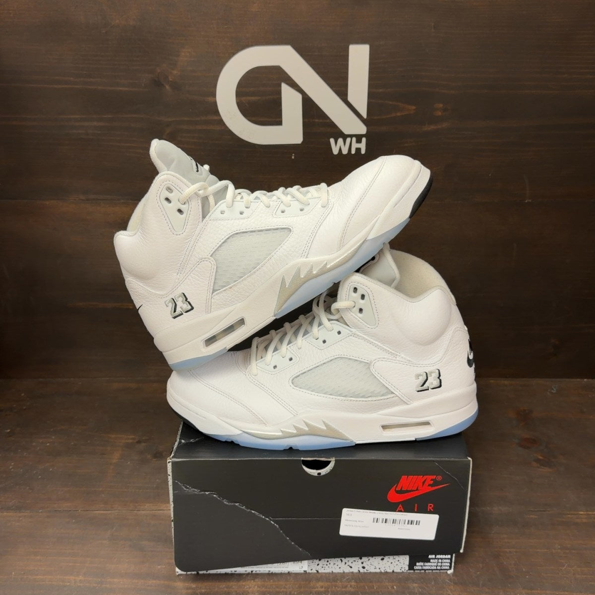 Jordan 5 Retro White Metallic (2026) - Image 1
