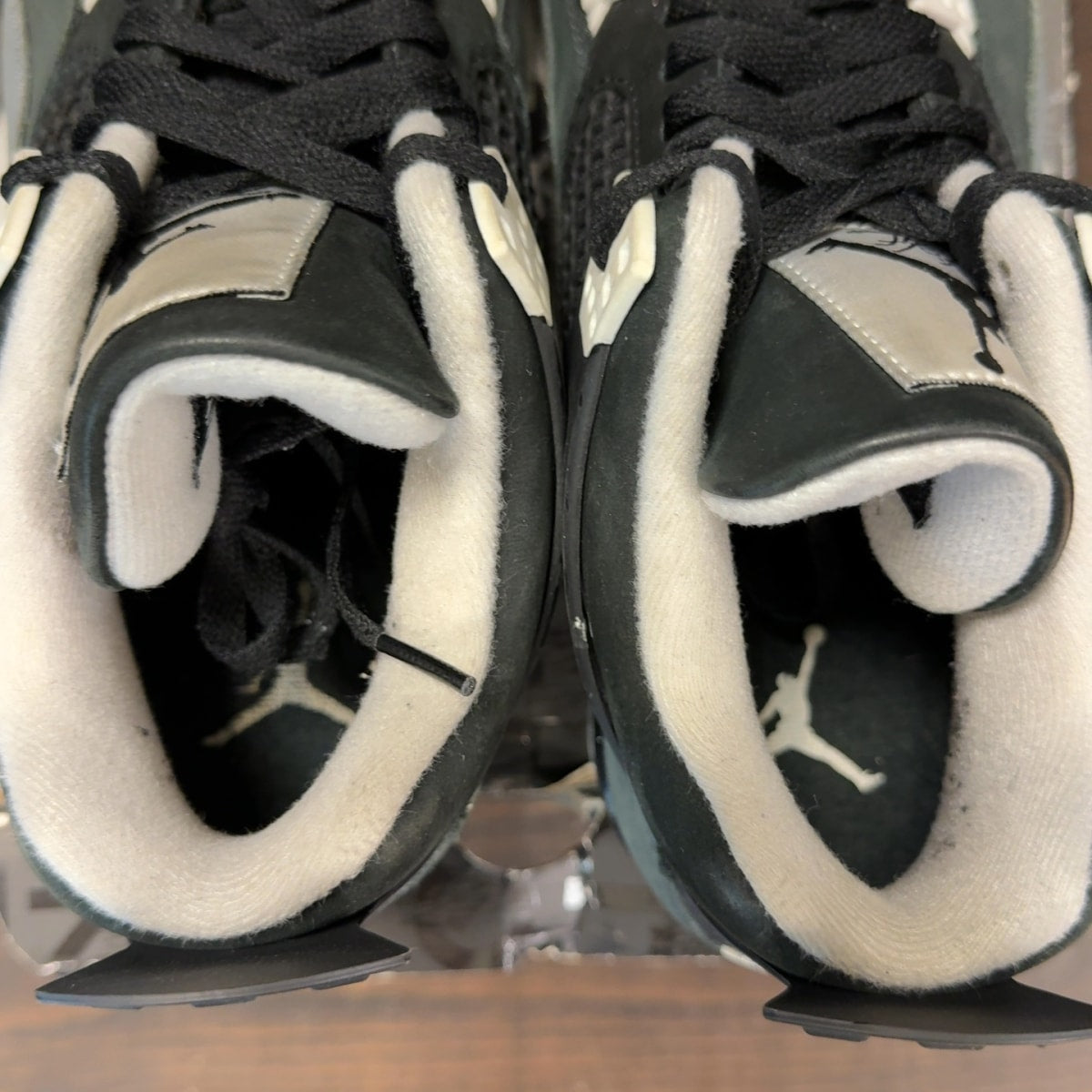 Jordan 4 Retro Fear (2024) - Image 6