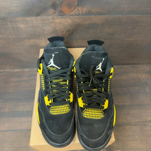 Jordan 4 Retro Thunder (2023) Size 9 (Pre-Owned) - Image 3