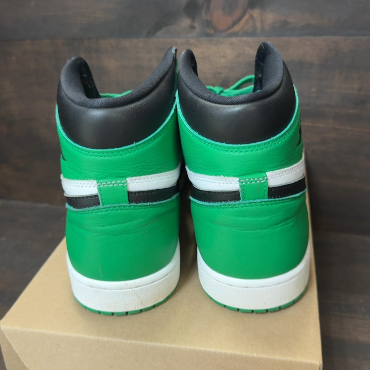 Jordan 1 Retro High OG Lucky Green Size 13 (Pre-Owned) - Image 5
