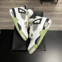 Seafoam Jordan 4 (USED)