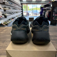 Clay Brown Yeezy 700 V3 (USED, No Box)