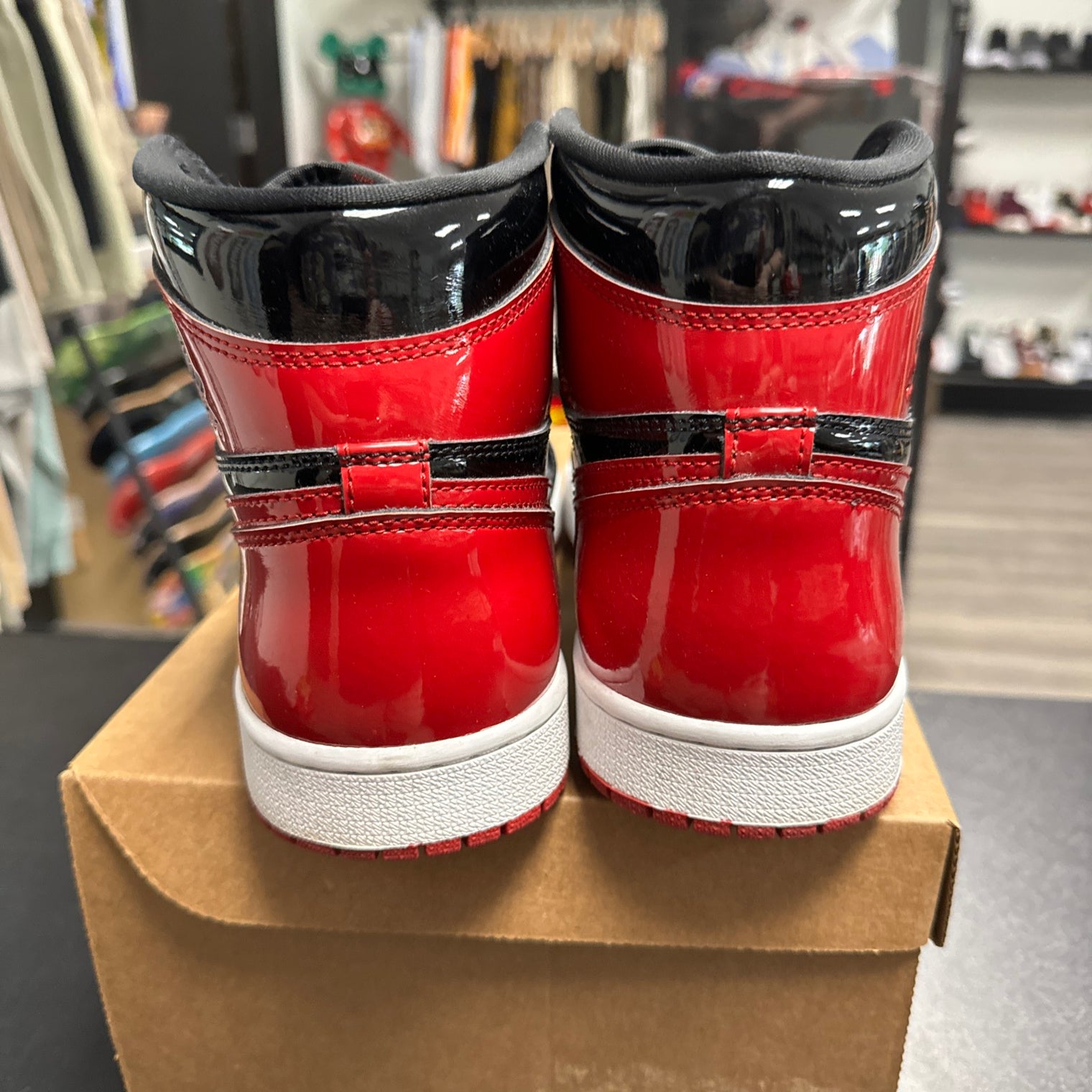 Patent Bred Jordan 1 High (USED, no box)