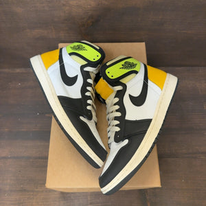 Jordan 1 Retro High White Black Volt University Gold Size 8 (Pre-Owned) - Image 2