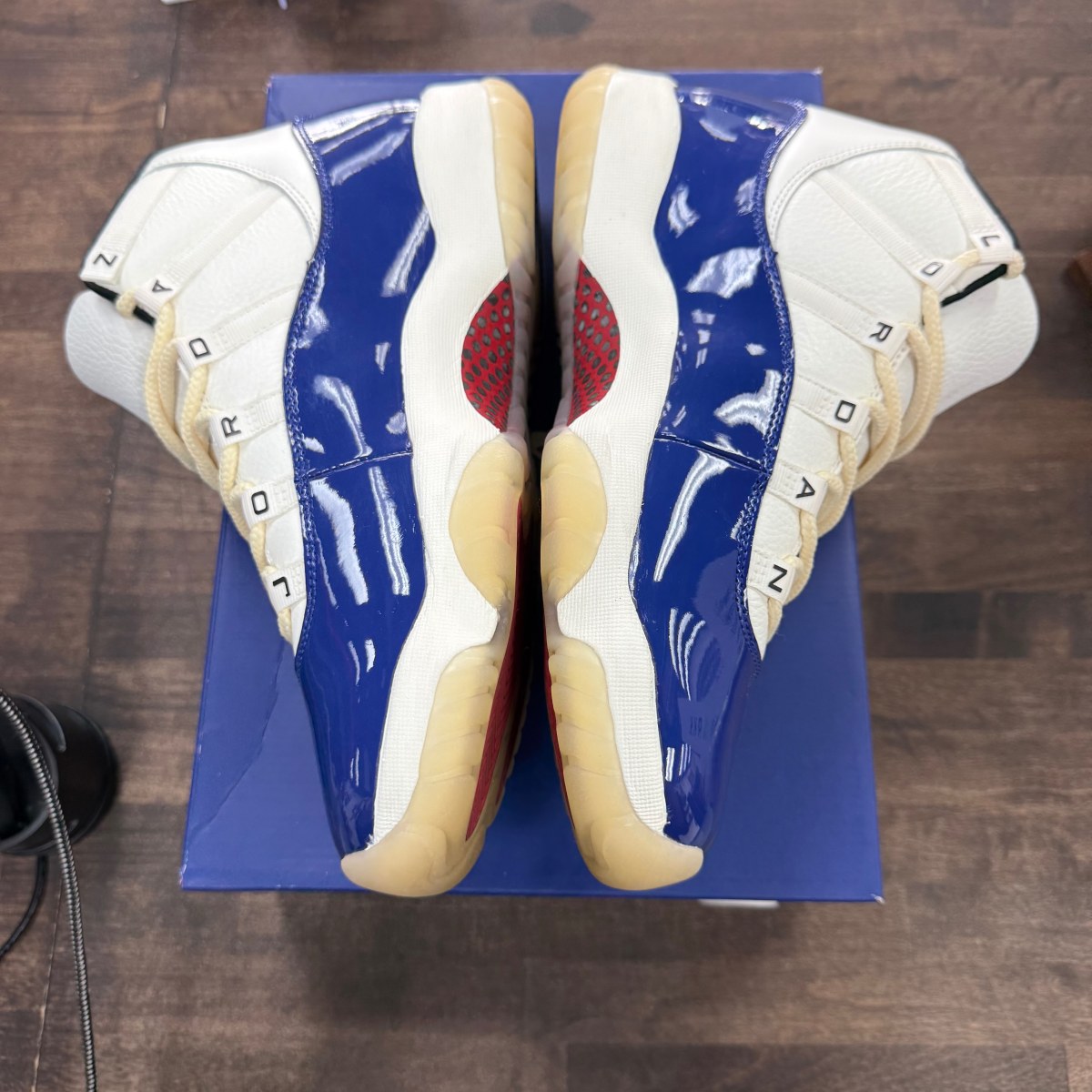 Jordan 11 Retro Rare Air - Image 2