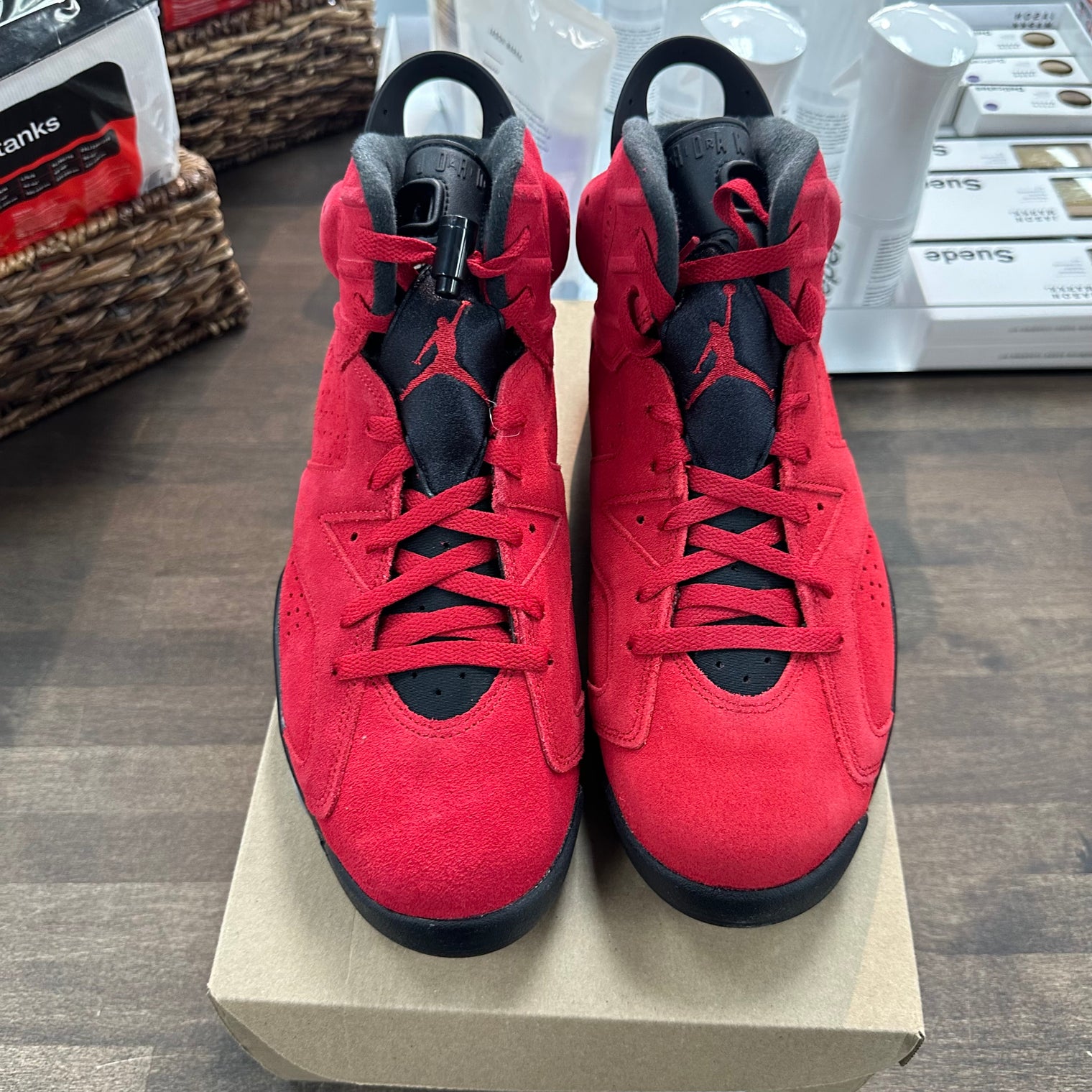Toro Jordan 6 (No Box)