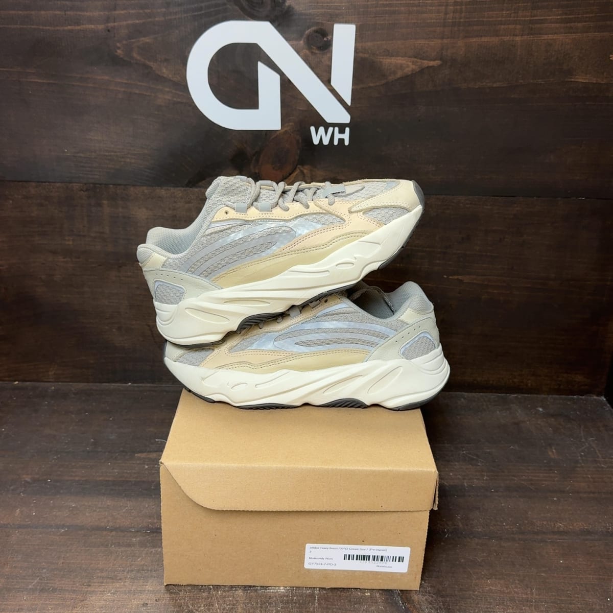 adidas Yeezy Boost 700 V2 Cream Size 7 (Pre-Owned) - front