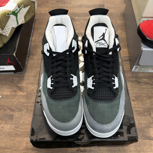 Fear Jordan 4 Retro (Lightly Worn)