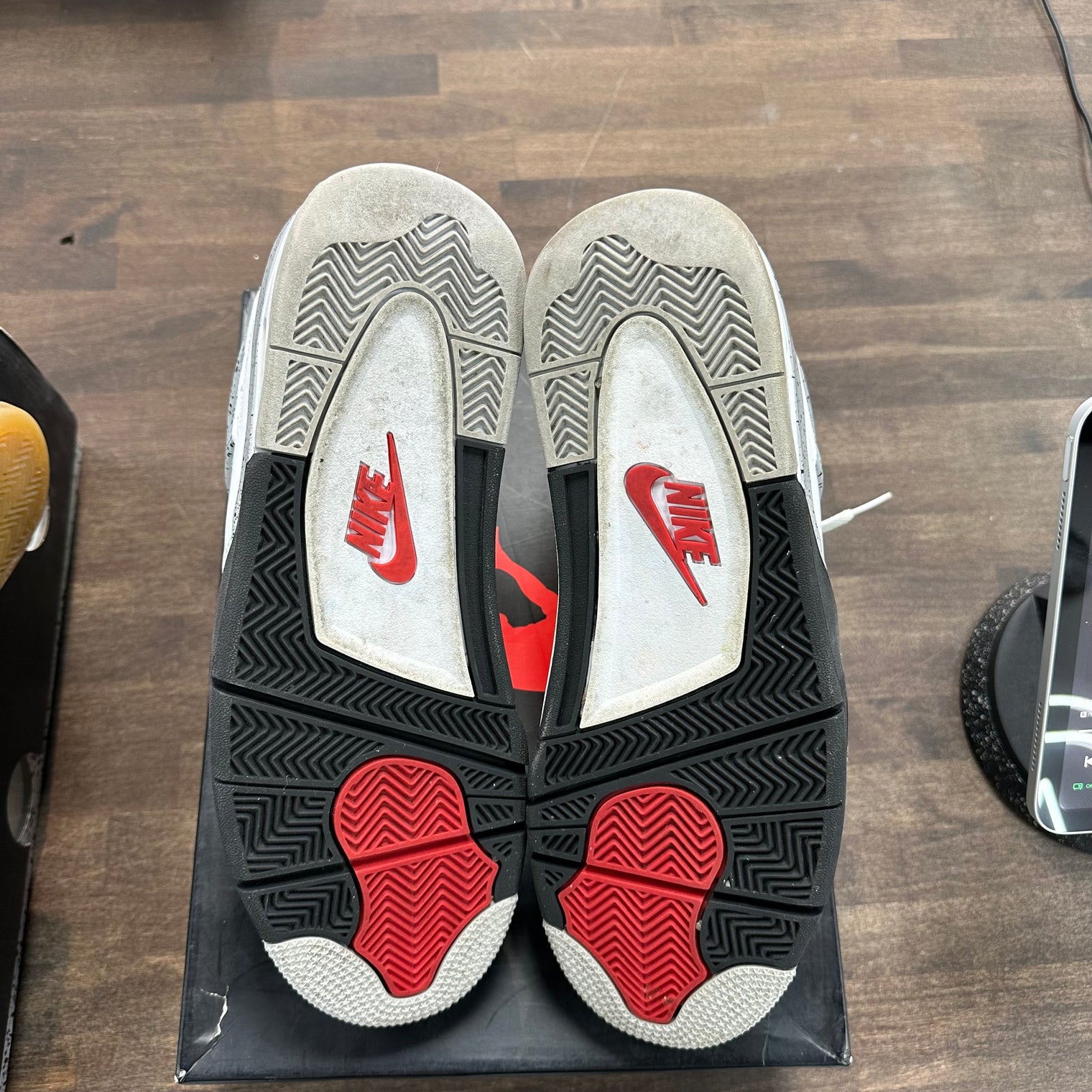 White Cement Jordan 4 Retro (2016) (USED)