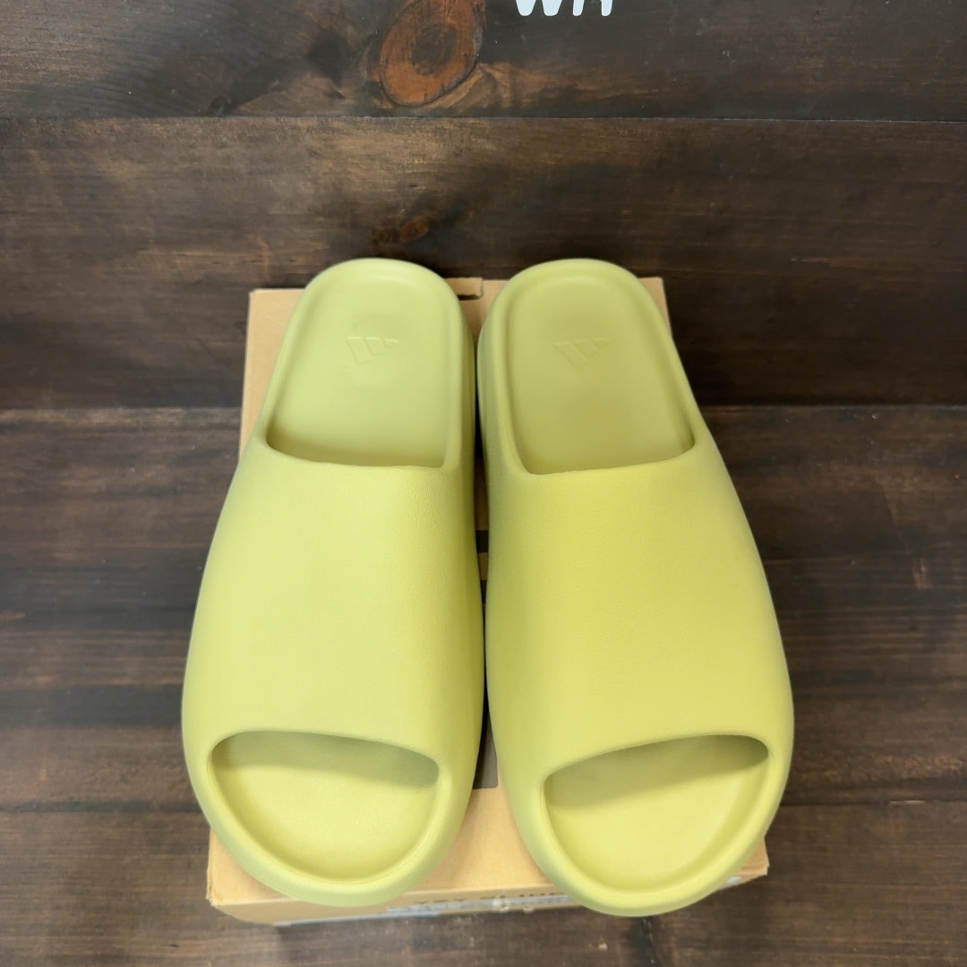 adidas Yeezy Slide Resin (2022/2024) - Image 2