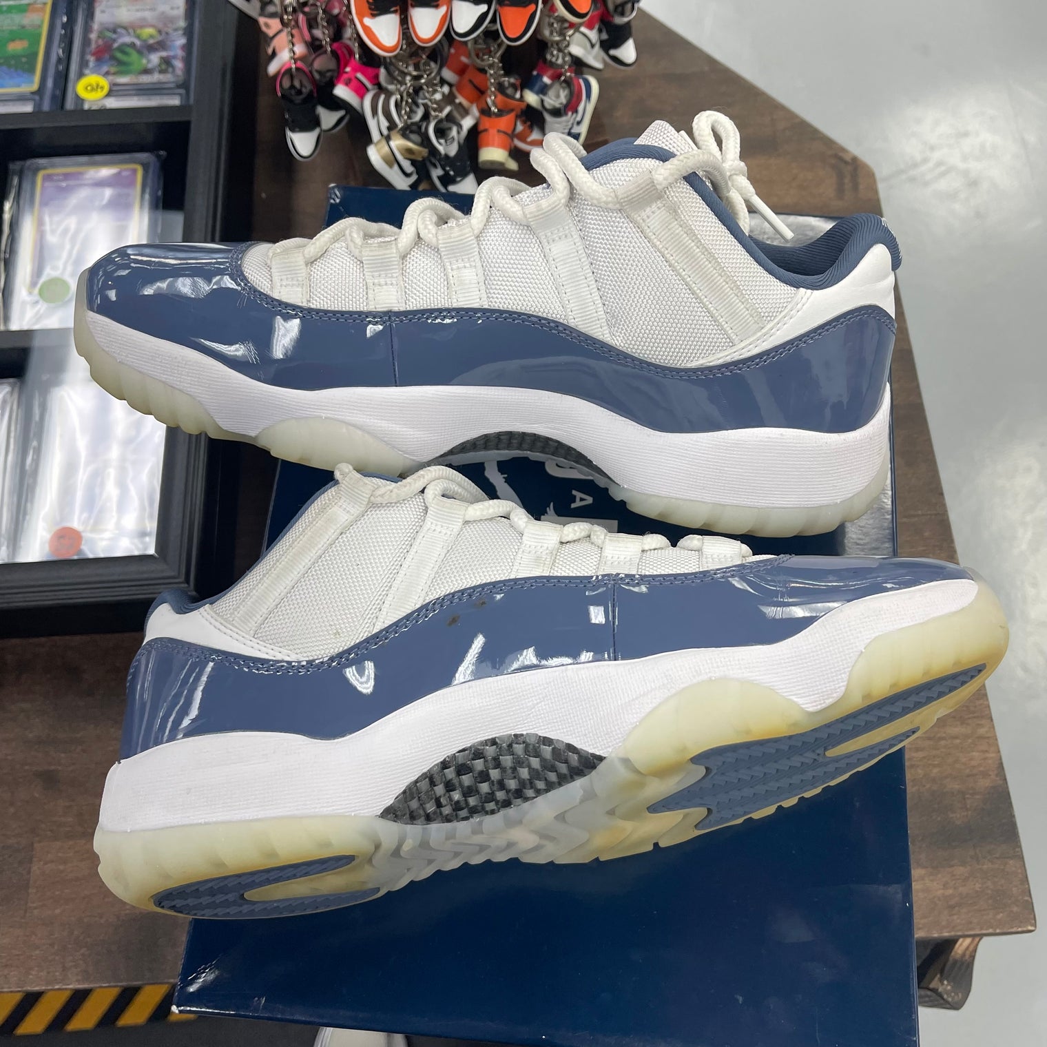 Diffused Blue Jordan 11 Low (USED)