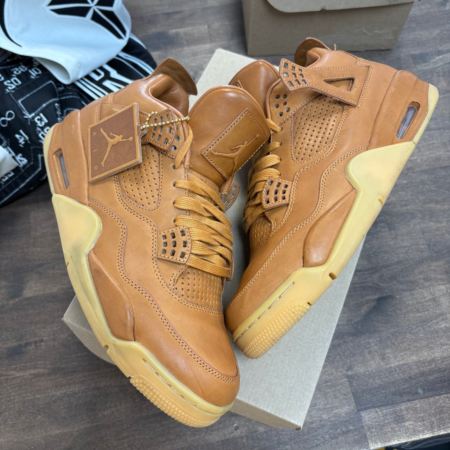 Wheat Pinnacle Jordan 4 Retro (USED,NO BOX)