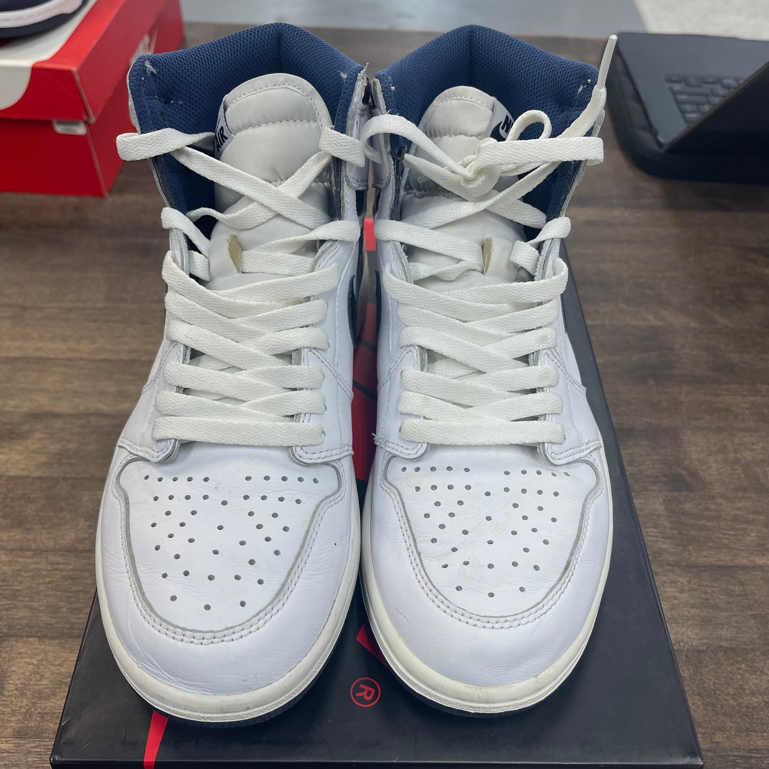 Navy Metallic Jordan 1 High (USED)