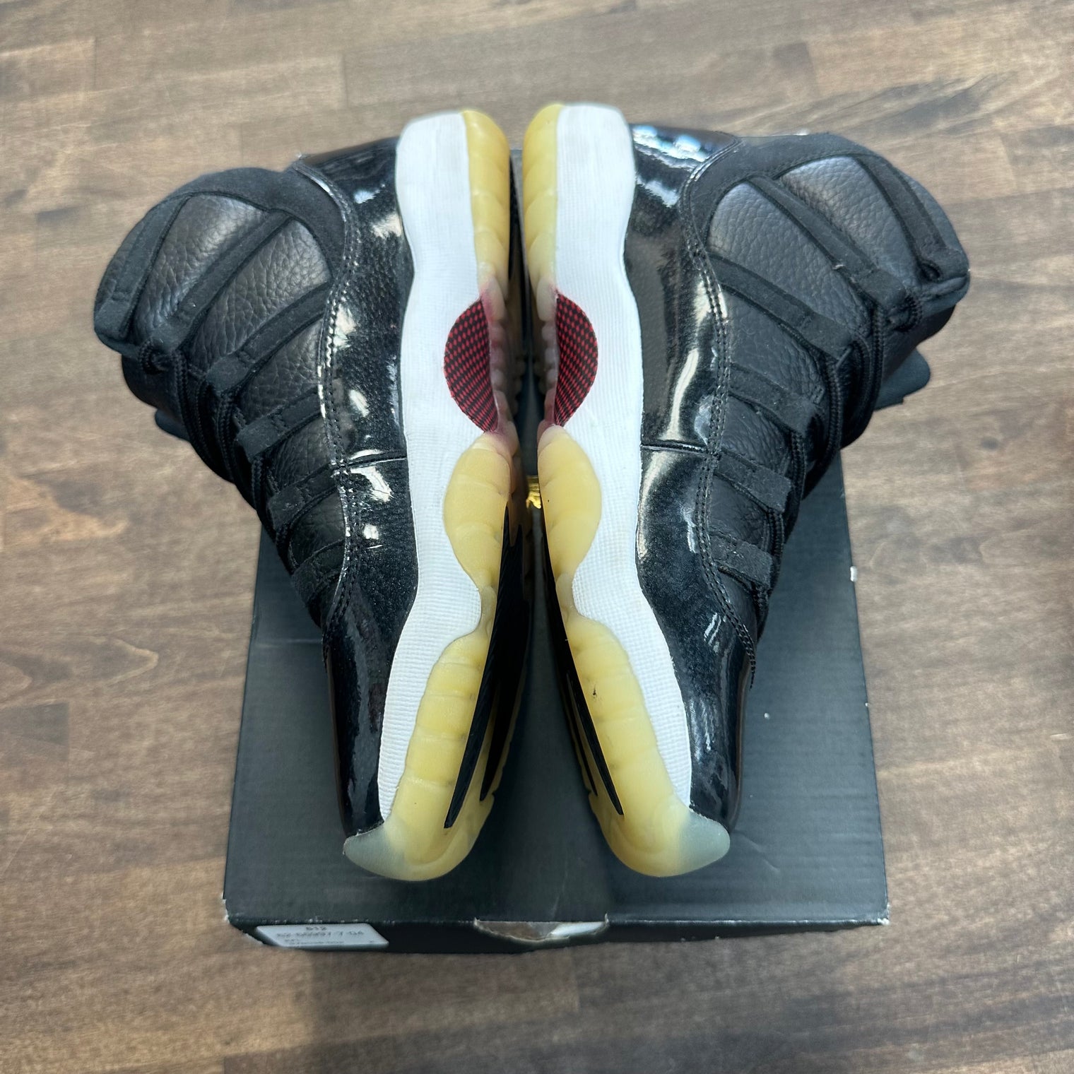 72-10 Jordan 11 (GS) (USED)