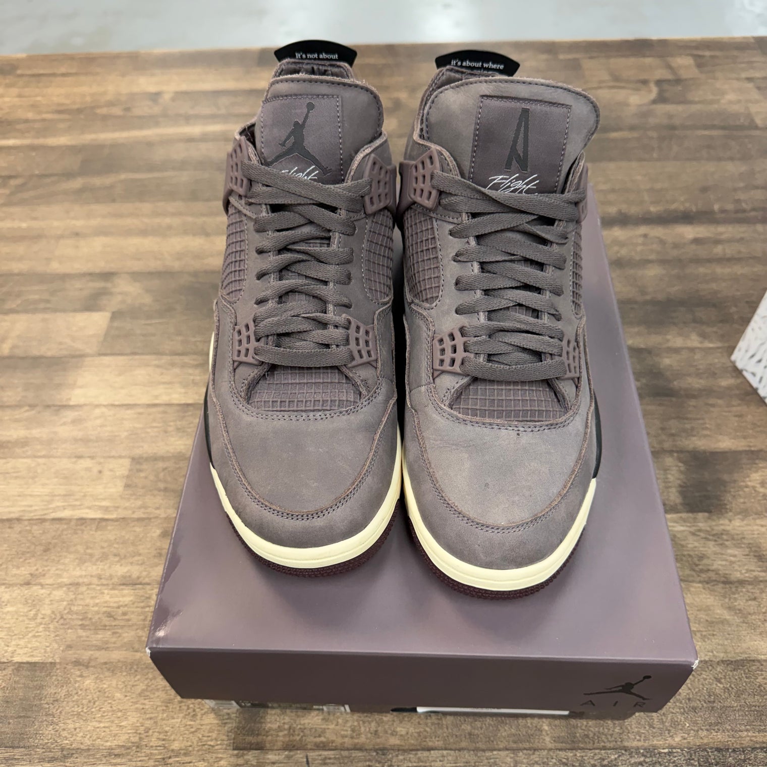 A Ma Maniere Violet Ore Jordan 4 Retro (USED)