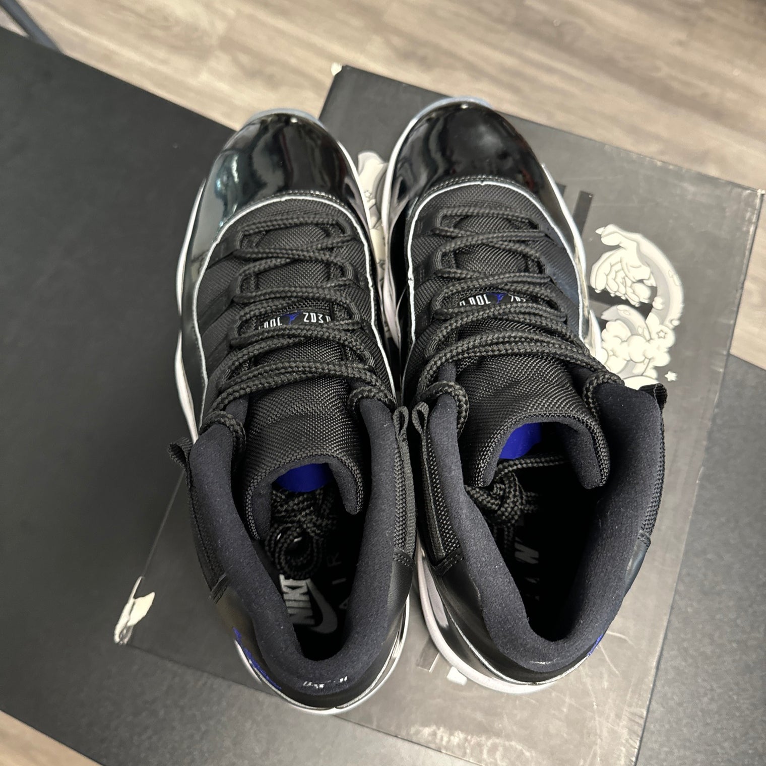 Space Jam Jordan 11 (USED)