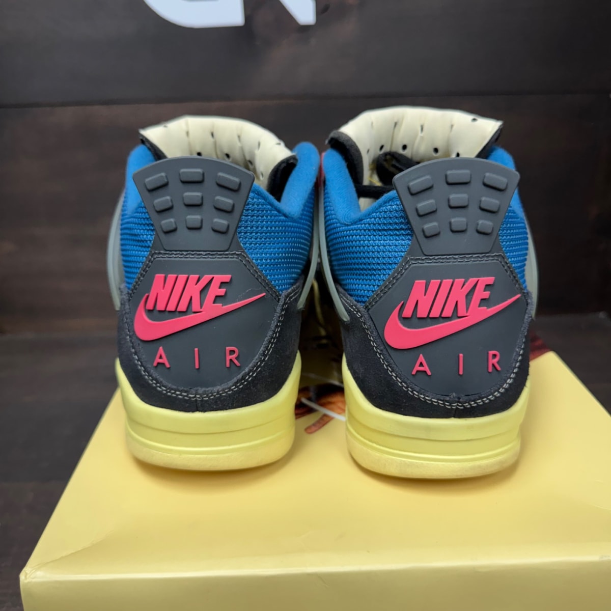 Jordan 4 Retro Union Off Noir - Image 5