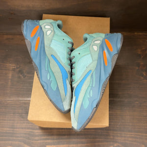 adidas Yeezy Boost 700 Faded Azure Size 9 (Pre-Owned) - Image 2