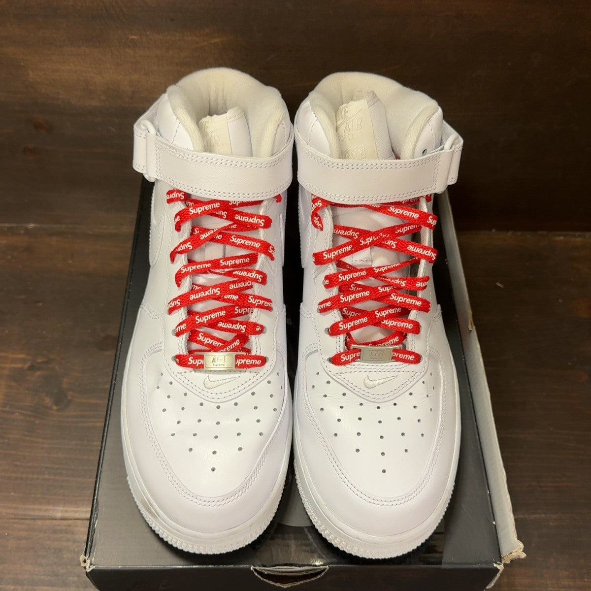 Nike Air Force 1 Mid Supreme White Size 8.5 (Pre-Owned) - tag
