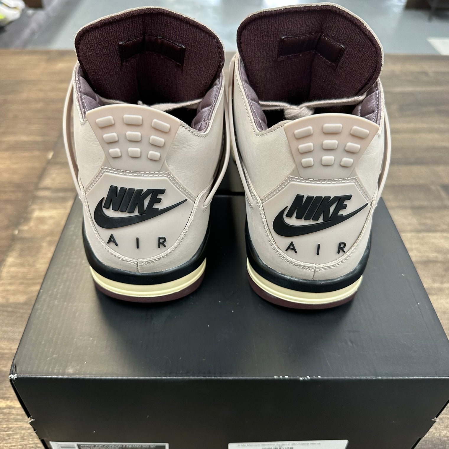 A Ma Maniere Sleeping Jordan 4 (W) (USED)