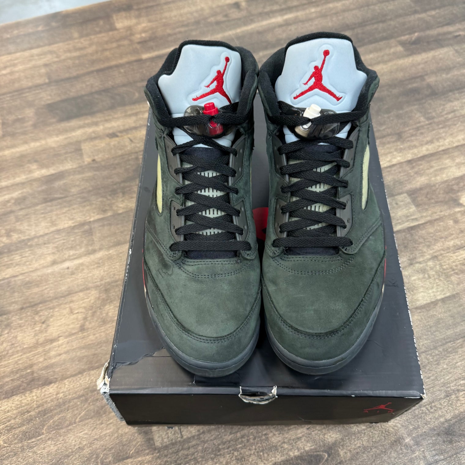 (W) Gore-Tex Jordan 5 Retro (USED)