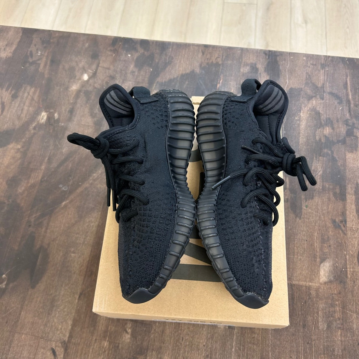 adidas Yeezy Boost 350 V2 Onyx - Image 3