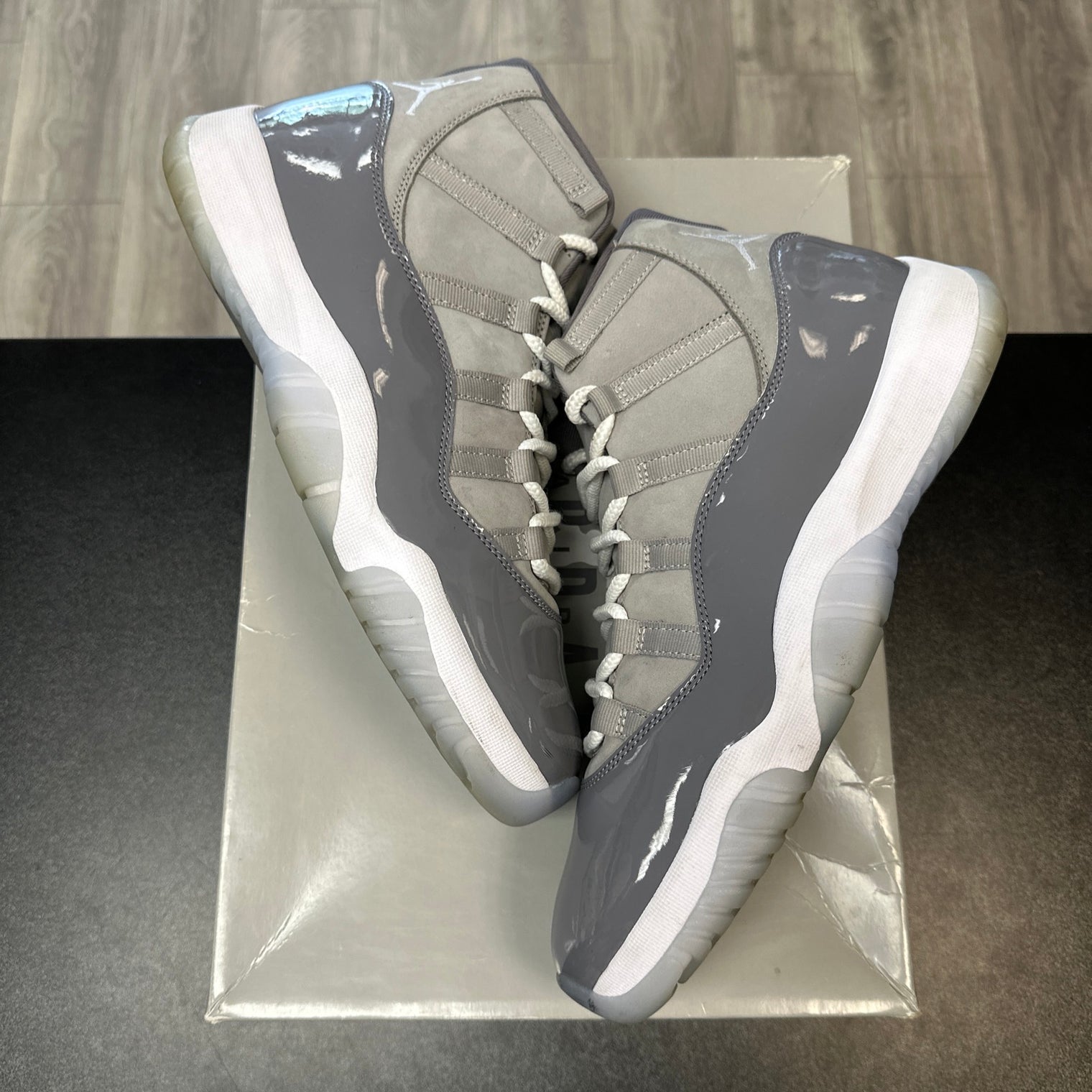 Cool Grey Jordan 11 (USED)