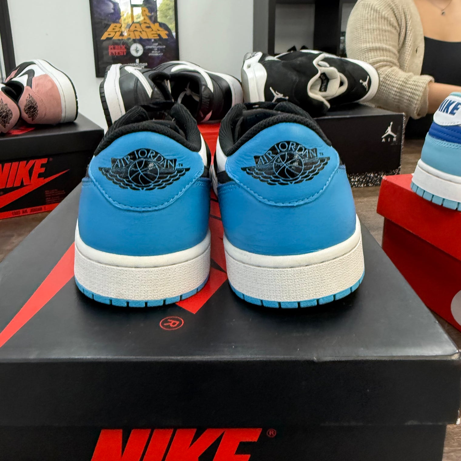 Powder Blue Jordan 1 Low OG (USED)