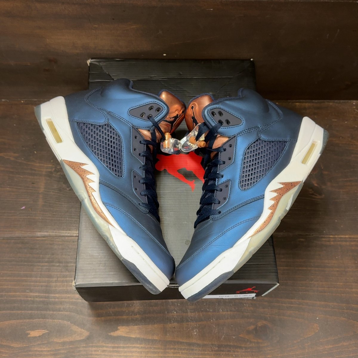 Jordan 5 Retro Bronze Size 13 (Pre-Owned) - back
