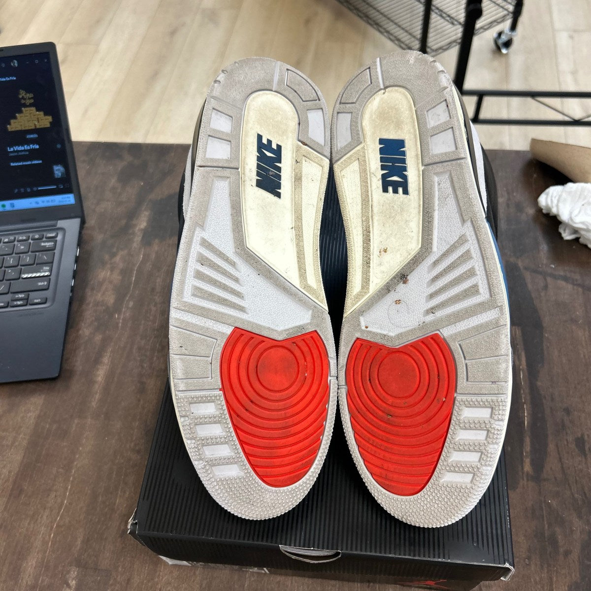 Jordan 3 Retro OG Rare Air - Image 5