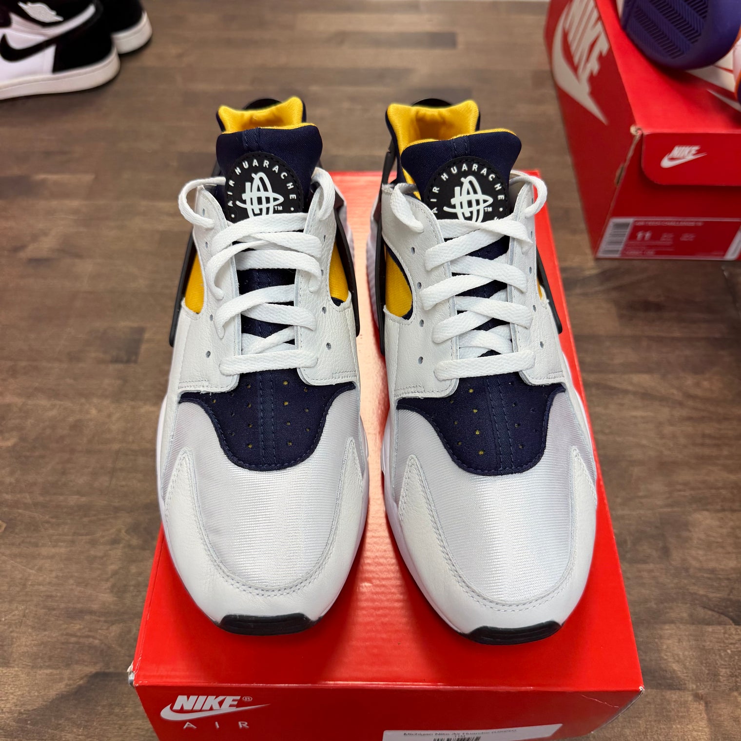 Michigan Nike Air Huarche (USED)