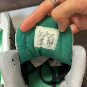 Jordan 3 Retro Pine Green Size 9.5 (Pre-Owned) - Image 8