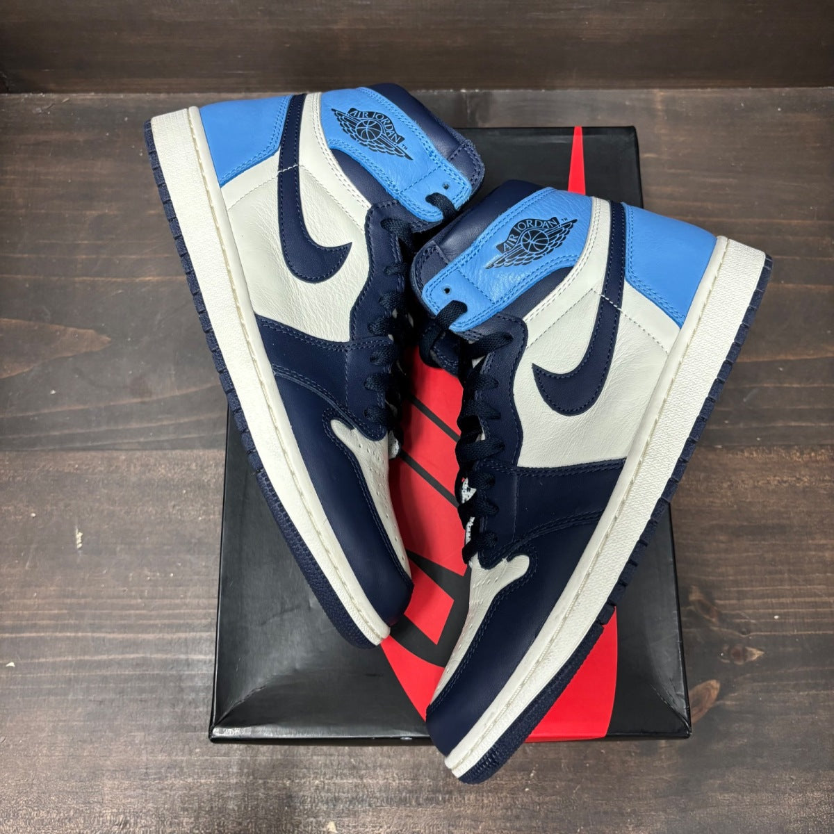 Jordan 1 Retro High Obsidian - Image 2