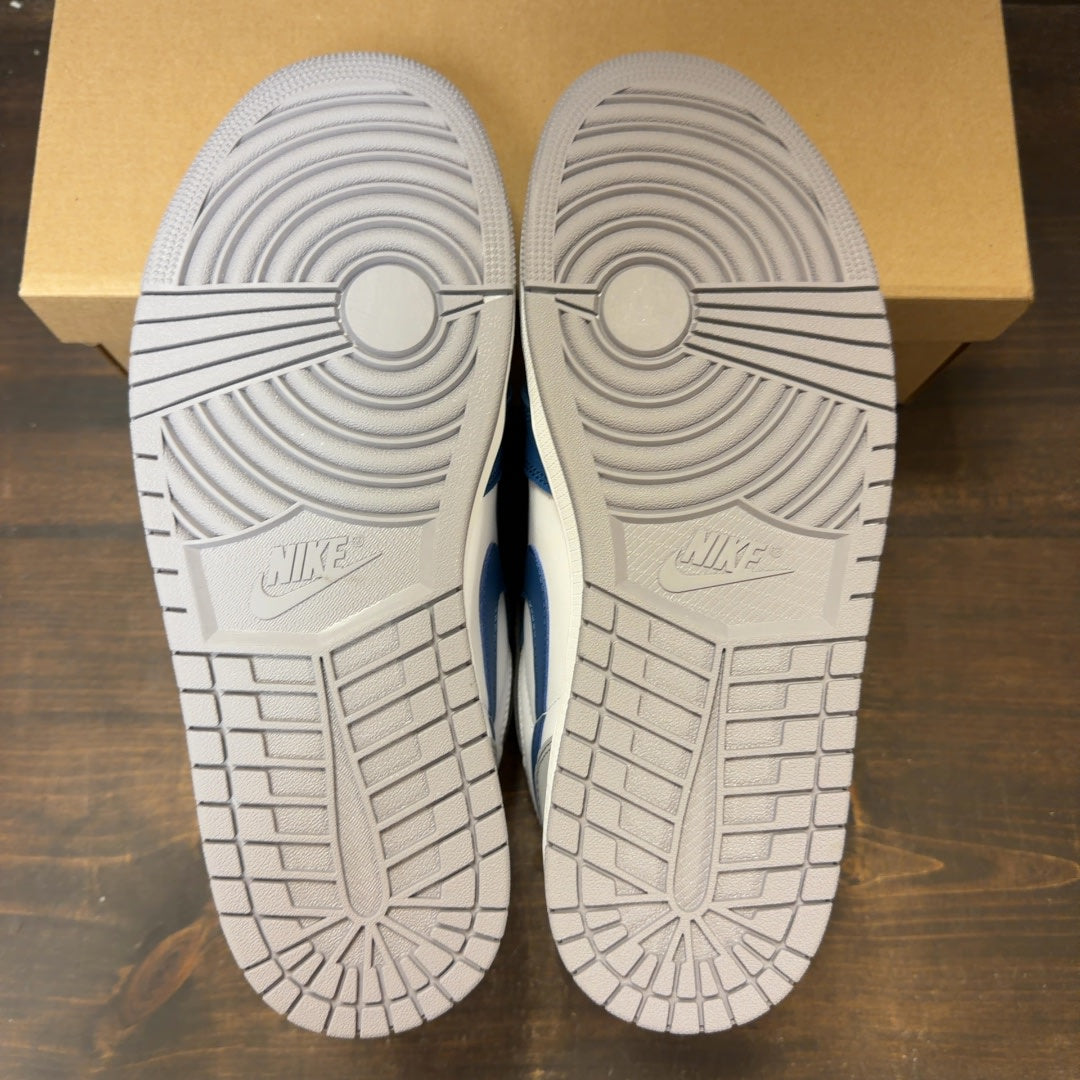 Jordan 1 Retro High OG True Blue Size 10.5 (Pre-Owned) - Image 6